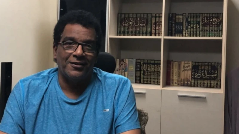 حسن الرداد والسبكي وبيومي فؤاد أول الحاضرين لعزاء أحمد عبد الله