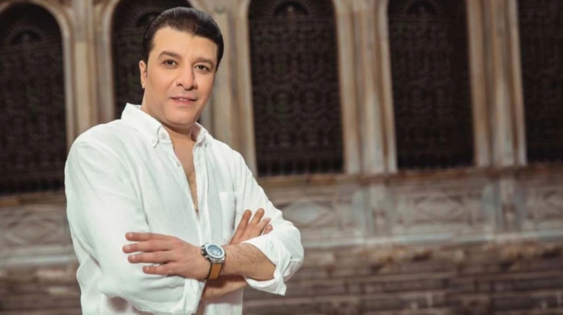 بعدما منعه من الغناء، مصطفى كامل يستدعي الشرطة لمواجهة مسلم