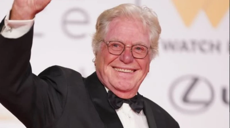 "مصري ولازم نحافظ عليه"، حسين فهمي يتغزل في هوية مهرجان القاهرة السينمائي