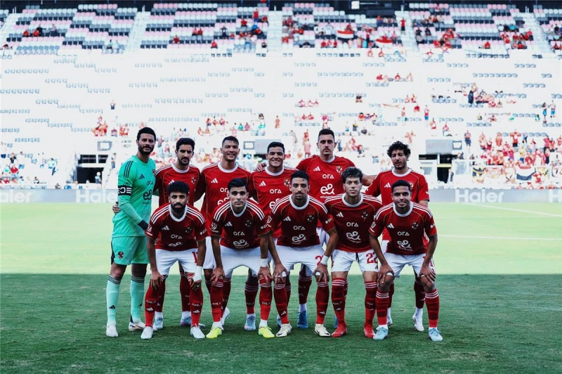 قرار مفاجئ من الجيش الملكي قبل مواجهة الأهلي… ماذا يحدث في الرباط؟