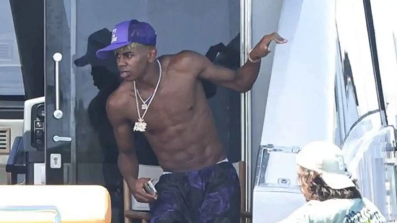 ليلة VIP غامضة.. “يامال” مصاب في العانة وبيسهر في الملهى