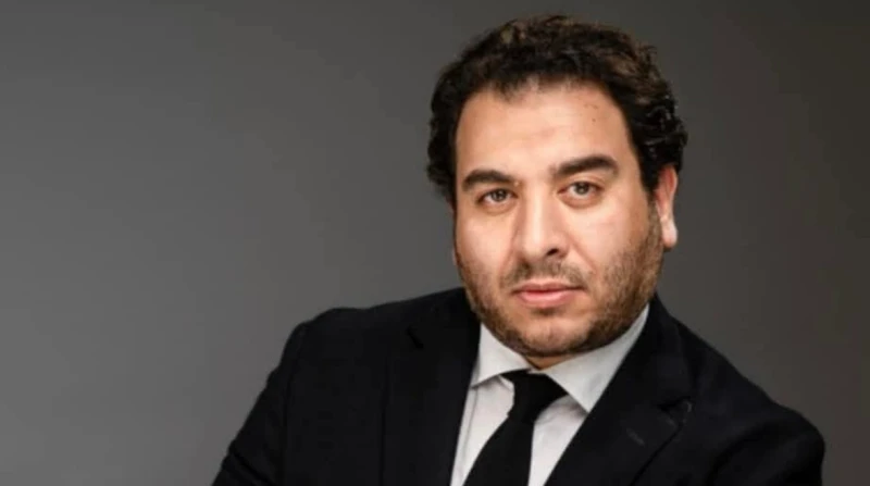 من هو رجاء الدين أحمد المشارك في الاستعراض الأوبرالي للمتحف المصري الكبير؟