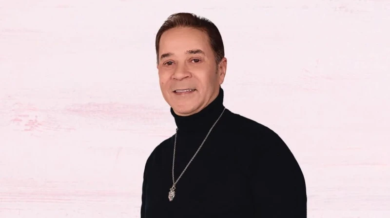 13 أغنية، مدحت صالح يضع اللمسات النهائية على ألبومه الجديد "إنت وبس"