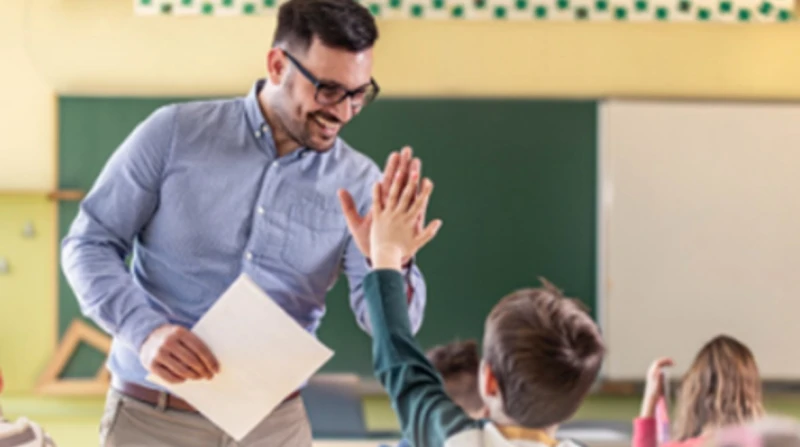 حافز المعلمين الجديد، 1000 جنيه لكل مدرس اعتبارا من هذا التوقيت