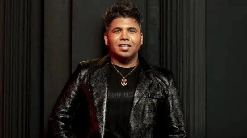 "قرار غلط"، عمر كمال يعلن موعد طرح أغنيته الجديدة