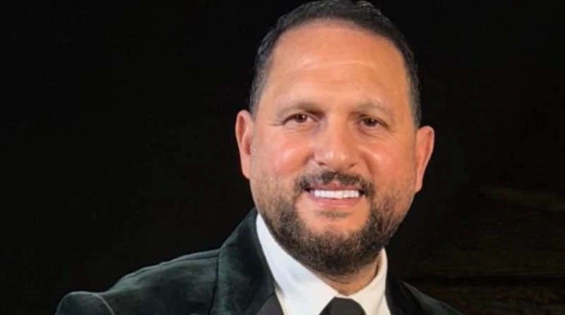 "قبل وبعد"، عماد زيادة يتعاقد على بطولة درامية جديدة أمام مي عز الدين