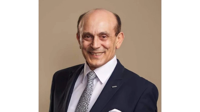 بعد تعافيه، محمد صبحي يعلن عودته لـ "فارس يكشف المستور"