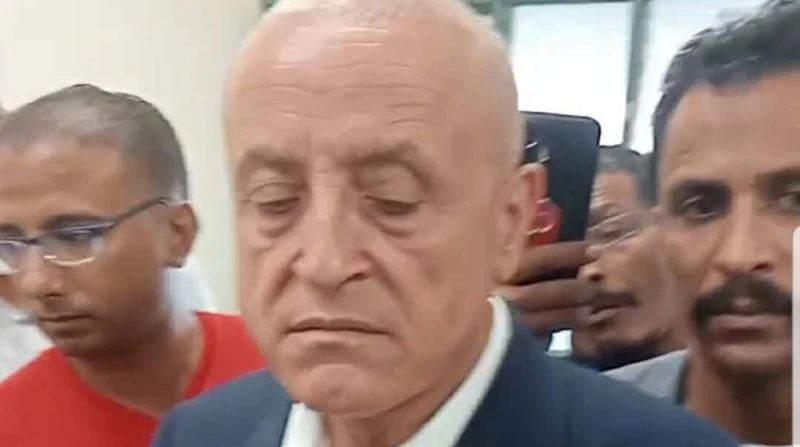 افتح وريني المخزون، مواطن لـ محافظ الأقصر: العقارب أكثر من الناس ومفيش أمصال