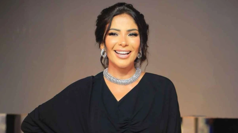 بعد مشاركتها بافتتاح المتحف المصري الكبير، منى زكي: "شرف كبير إن صوتي يكون حاضر"