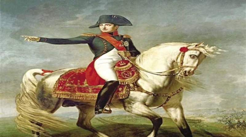 قيمته تتجاوز 215 ألف يورو، عرض بروش نابليون المصنوع من الألماس في مزاد بجنيف