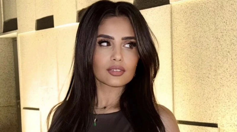 ويأخذني الحنين إليك كلَّ ليلة، فأعرف أنه لا مفر منك إلا إليك