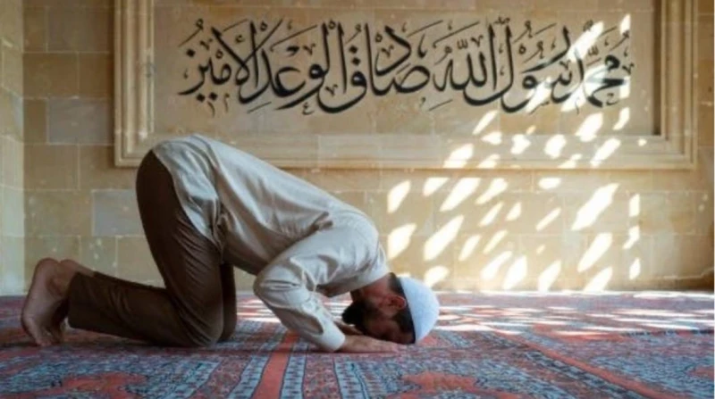 مواقيت الصلاة في مصر اليوم الأحد 30 نوفمبر 2025