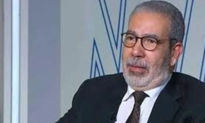 مدحت العدل يتقدم برسالة مطمئنة لتامر حسني بعد تعرضه لأزمة صحية