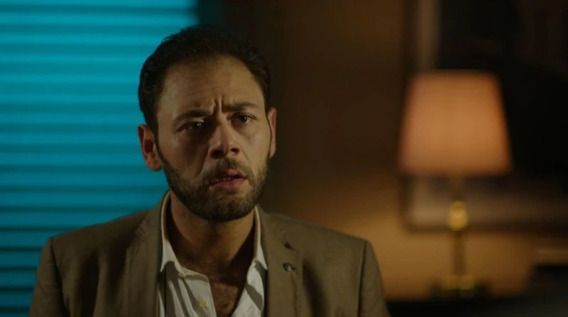 محمد علي رزق يطالب بالقبض على منتحلي صفة صحفي