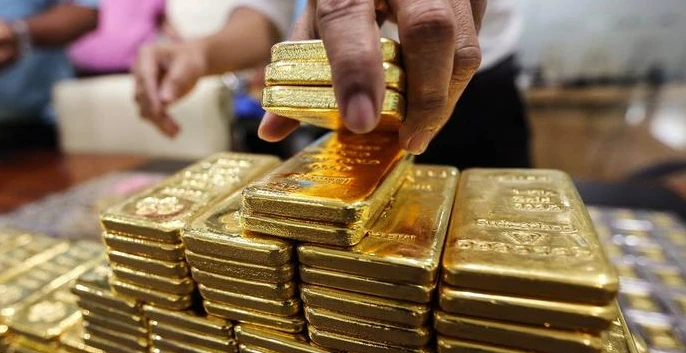 مسؤول كبير بمصلحة دمغ المصوغات اختلس 300 مليون جنيه : يابن الابالسة