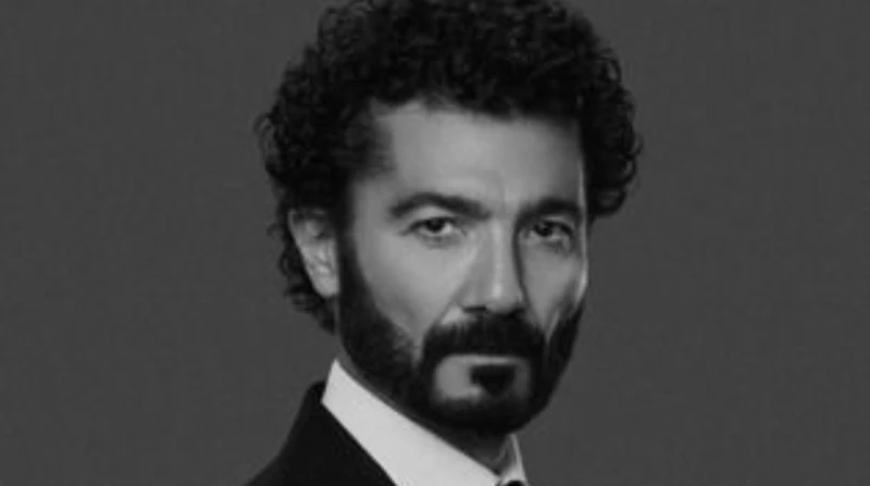 خالد النبوي عن كواليس فيلم "المهاجر": "لازم أقف وأنا بتكلم عن عمال السينما"