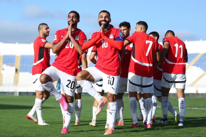 مكالمة غامضة تهز كواليس منتخب مصر… ماذا قال أبو ريدة لشوبير في اللحظات الحاسمة؟