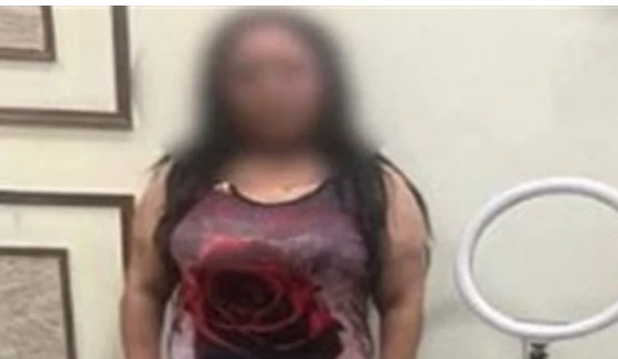 الامورة دي جايه من بولاق لعنبر البلوجرز: جنب اخواتك