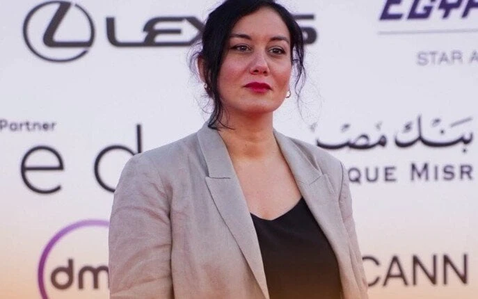 المخرجة اللبنانية سارة فرانسيس تعبر عن سعادتها بمشاركتها الأولى في مهرجان القاهرة السينمائي