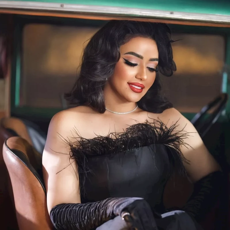 بـفستان ريش.. رحمة محسن بأحدث ظهور 