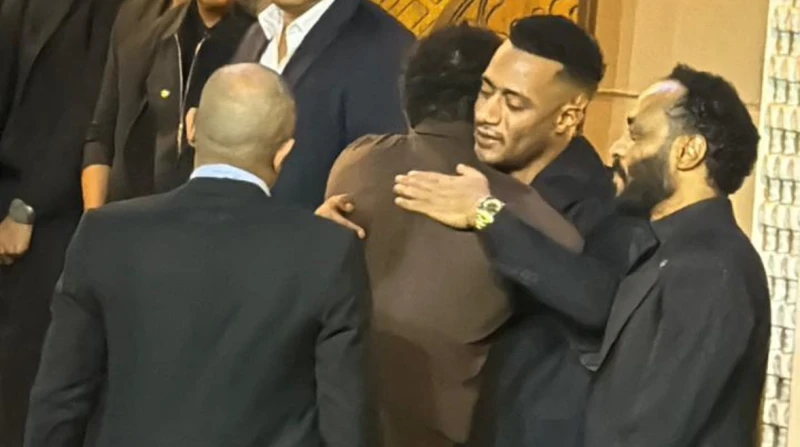 بينهم علاء وجمال مبارك، فنانون وشخصيات عامة في عزاء والد محمد رمضان