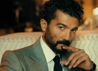 خالد النبوي يتألق بإطلاق أفيش فيلم «ليلة عسل» ويستعرض مسيرته الفنية بمهرجان القاهرة