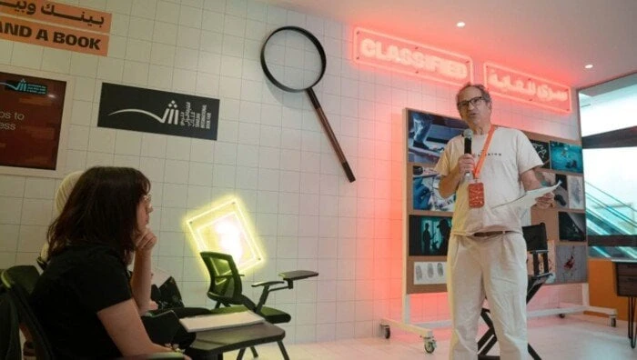 مؤلف مسلسل «د. هاوس» مات ويتن يشارك أسرار الكتابة الناجحة لجمهور الشارقة