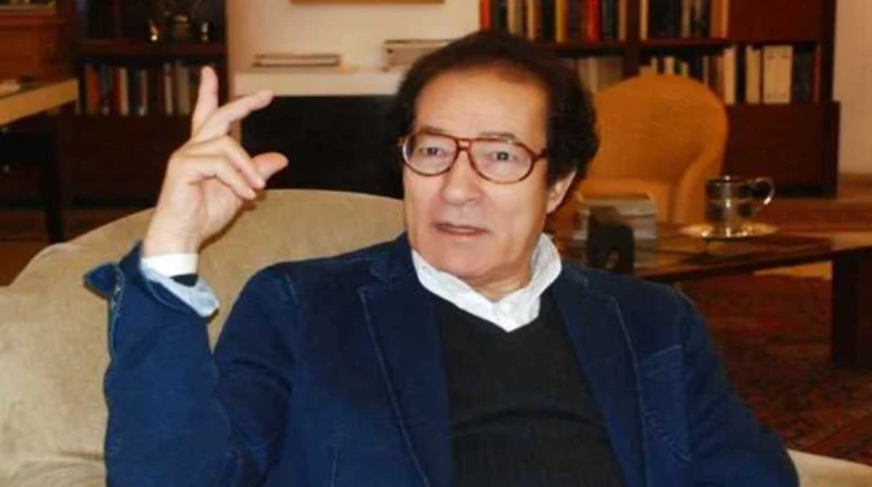 "وضع حجر الأساس"، حسين فهمي يشيد بجهود وزير سابق قبل افتتاح المتحف الكبير