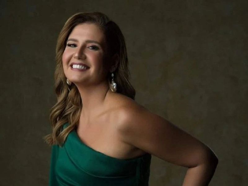 هنا شيحة تتألق برفقة نجليها في مهرجان القاهرة السينمائي بإطلالة ساحرة