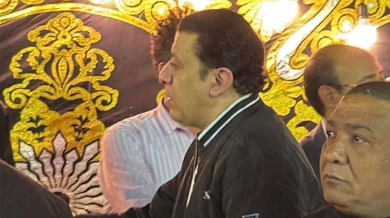 أعضاء مجلس "الموسيقيين" يواسون أهل المطرب إسماعيل الليثي