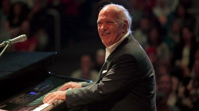 تعافي عمر خيرت من الأزمة الصحية يؤهله لتوجيه رسالة مؤثرة للرئيس السيسي