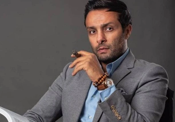 وائل عبد العزيز يوجه رسالة قوية إلى طارق العريان وصناع مسلسل «السلم والثعبان»