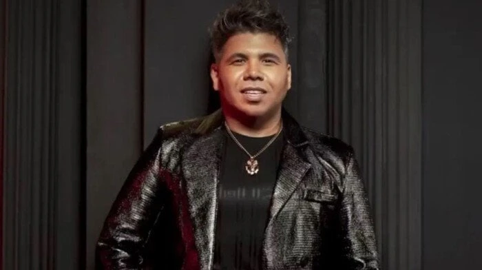 عمر كمال يعلن موعد طرح أحدث أعماله رغم انتقادات القرار المثير للجدل