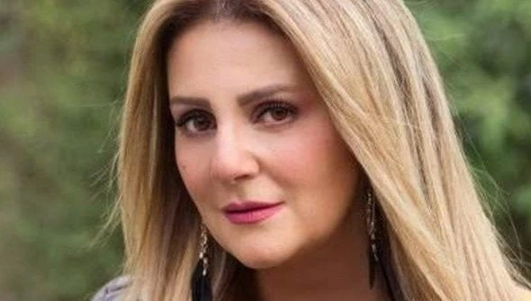 رانيا محمود ياسين تعلن بدء التحضيرات لأحدث أعمالها الدرامية “بيت بابا”