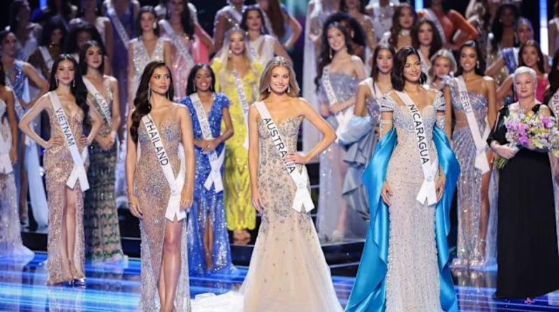 موسيقار لبناني يعري "ملكة جمال الكون": تصويت غير شرعي وعلاقة حب