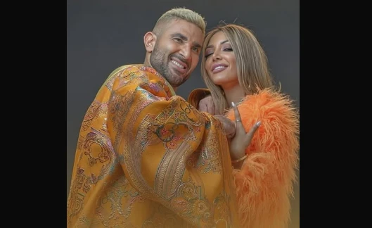 زوجة احمد سعد بتطمن عليه