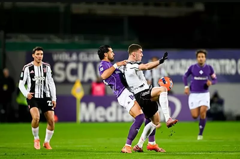 يوفنتوس يكتفي بالتعادل أمام فيورنتينا بالدوري الإيطالي