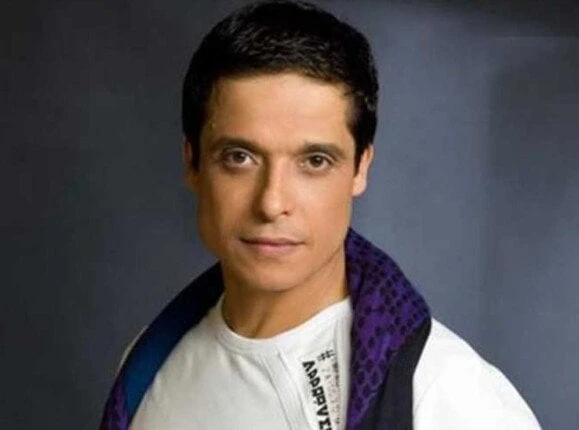 عامر منيب في ذكرى رحيله، يكشف تفاصيل وفاته المحزنة ومحطات فنية بارزة