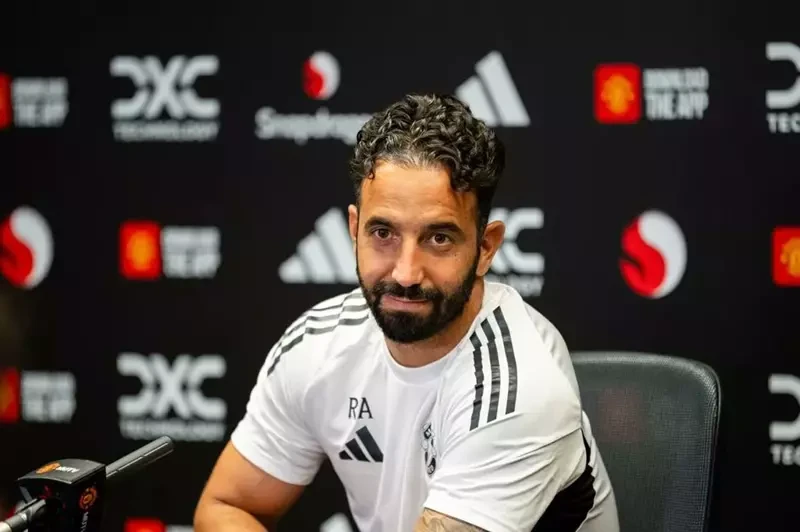 جوهرة لشبونة على رادار مانشستر يونايتد الشتوي