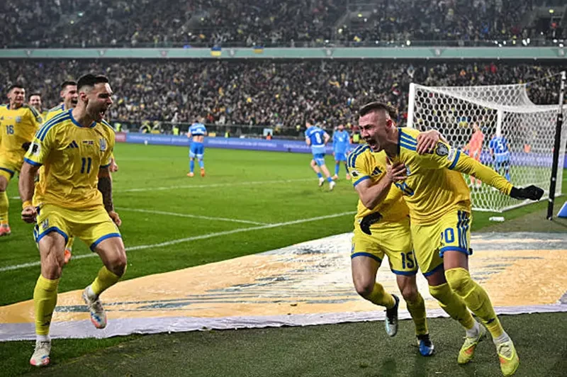 اللحظات القاتلة تمنح أوكرانيا بطاقة الملحق بتصفيات المونديال