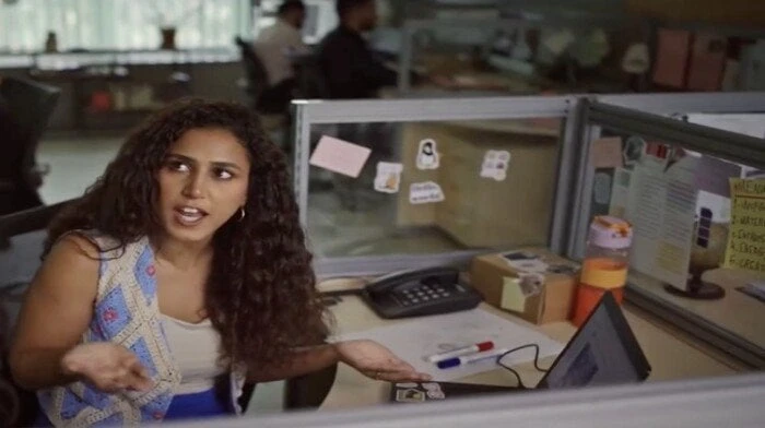 جهاد حسام الدين تكشف عن كواليس تصوير “كارثة طبيعية” مع محمد سلام