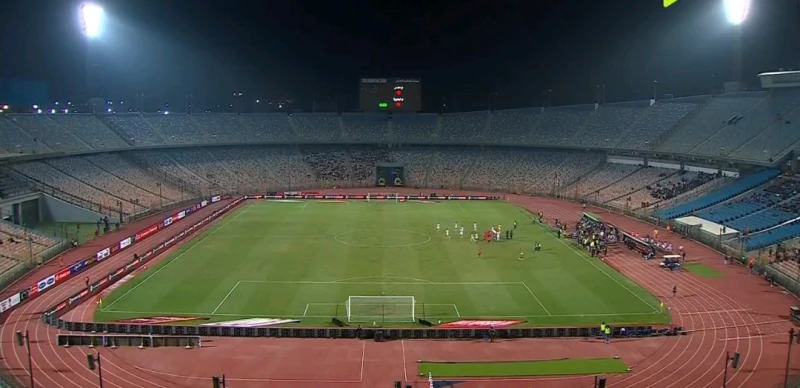 مدرجات ستاد القاهرة تسأل: فين الجمهور؟