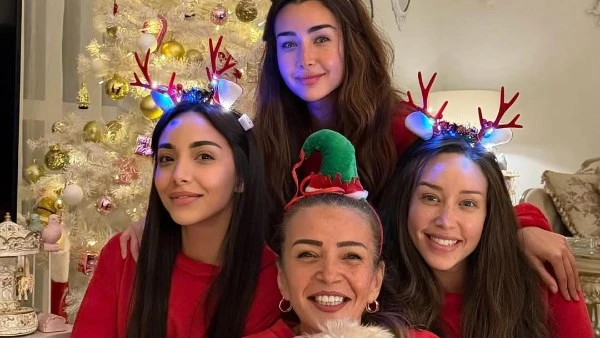 بالبيجامة..هنا الزاهد رفقة عائلتها احتفالا بقدوم 2026