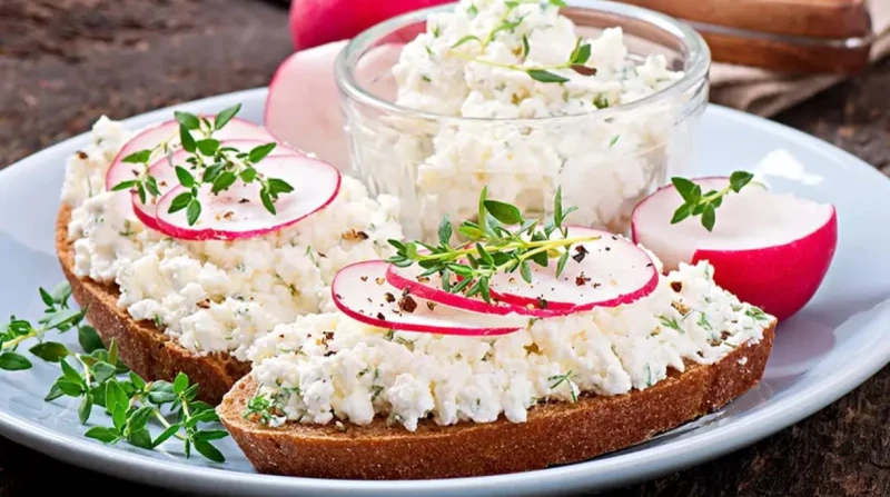 كالسيوم وبروتين، الجبن القريش كنز غذائي للتخسيس وحرق الدهون