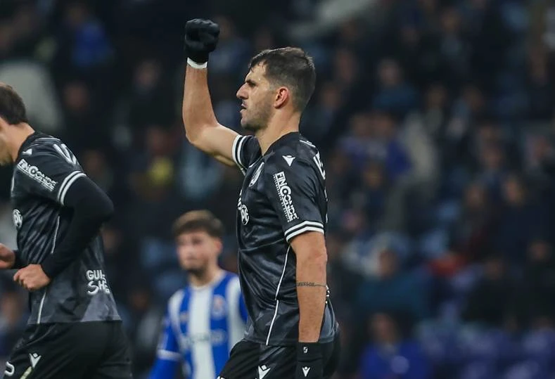 فيتوريا جيماريش وَقَعَ التنين في كأس البرتغال