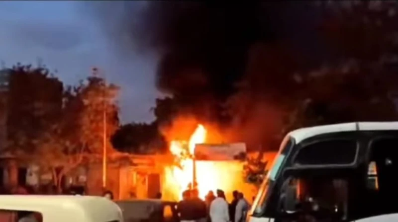 للمرة الثانية خلال أسبوع، حريق هائل يلتهم عددًا من الورش بالمرج