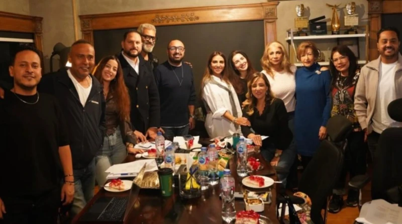 بعد أسابيع من زواجها، مي عز الدين تبدأ تصوير "قبل وبعد" لرمضان 2026