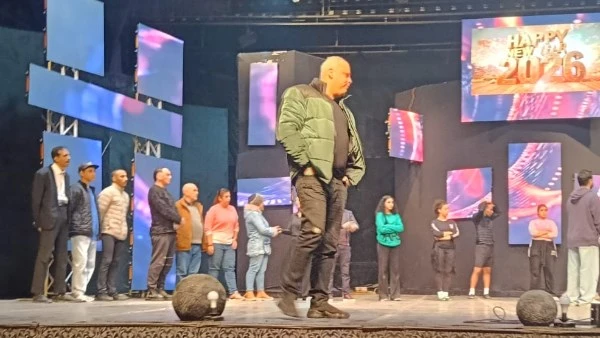 تامر عبدالمنعم يشهد البروفات النهائية لاحتفالية رأس السنة | صور