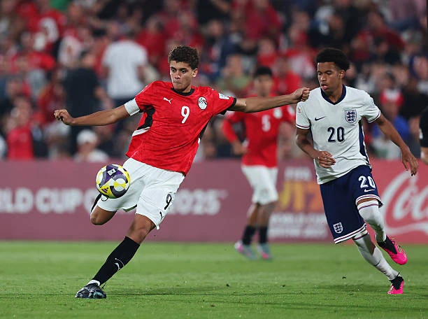 الأهلي يصرّ على الثمن.. وبرشلونة يرفع عرض حمزة عبد الكريم