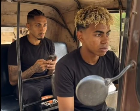 يارب أصلح الحال وارزق لامين يامال .. ضحك للركب